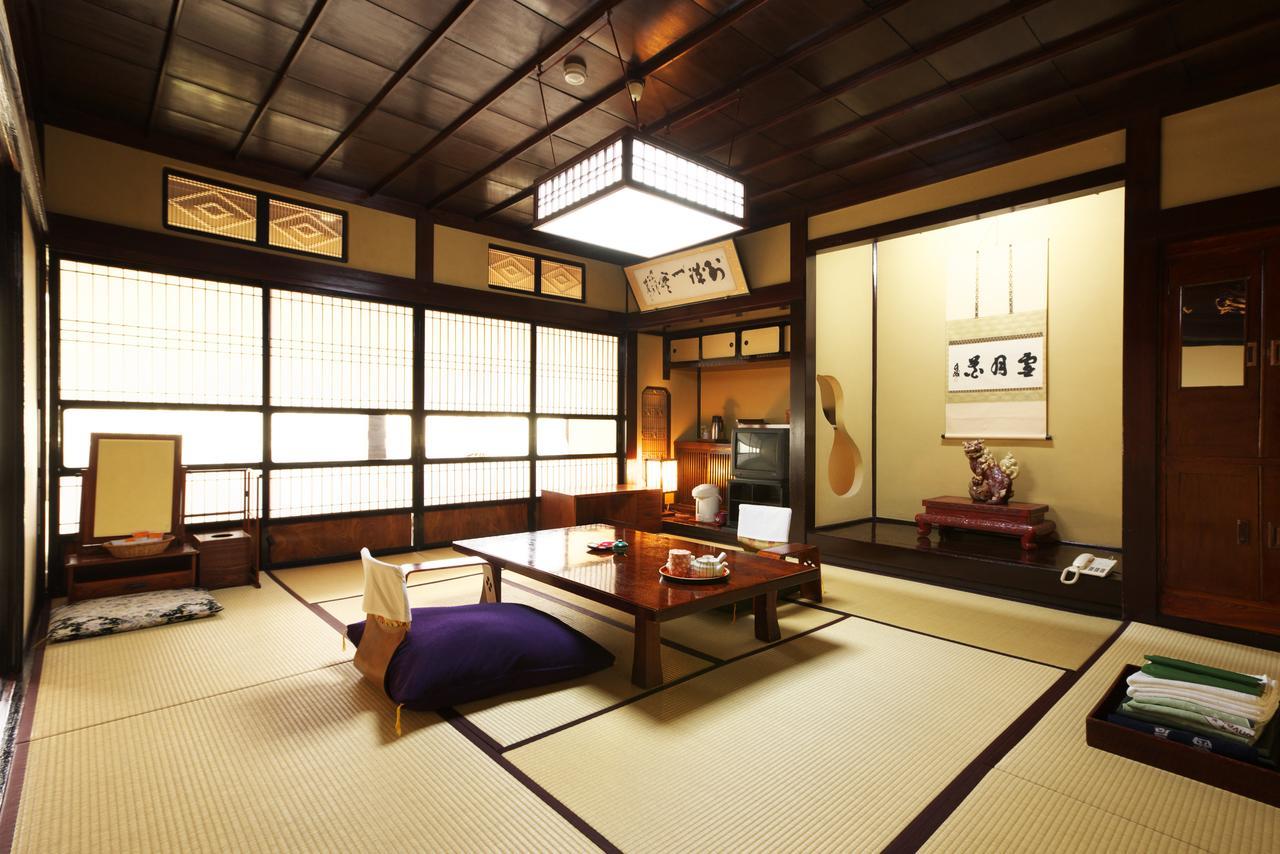 Nishiya Hotel Yonezawa Eksteriør billede