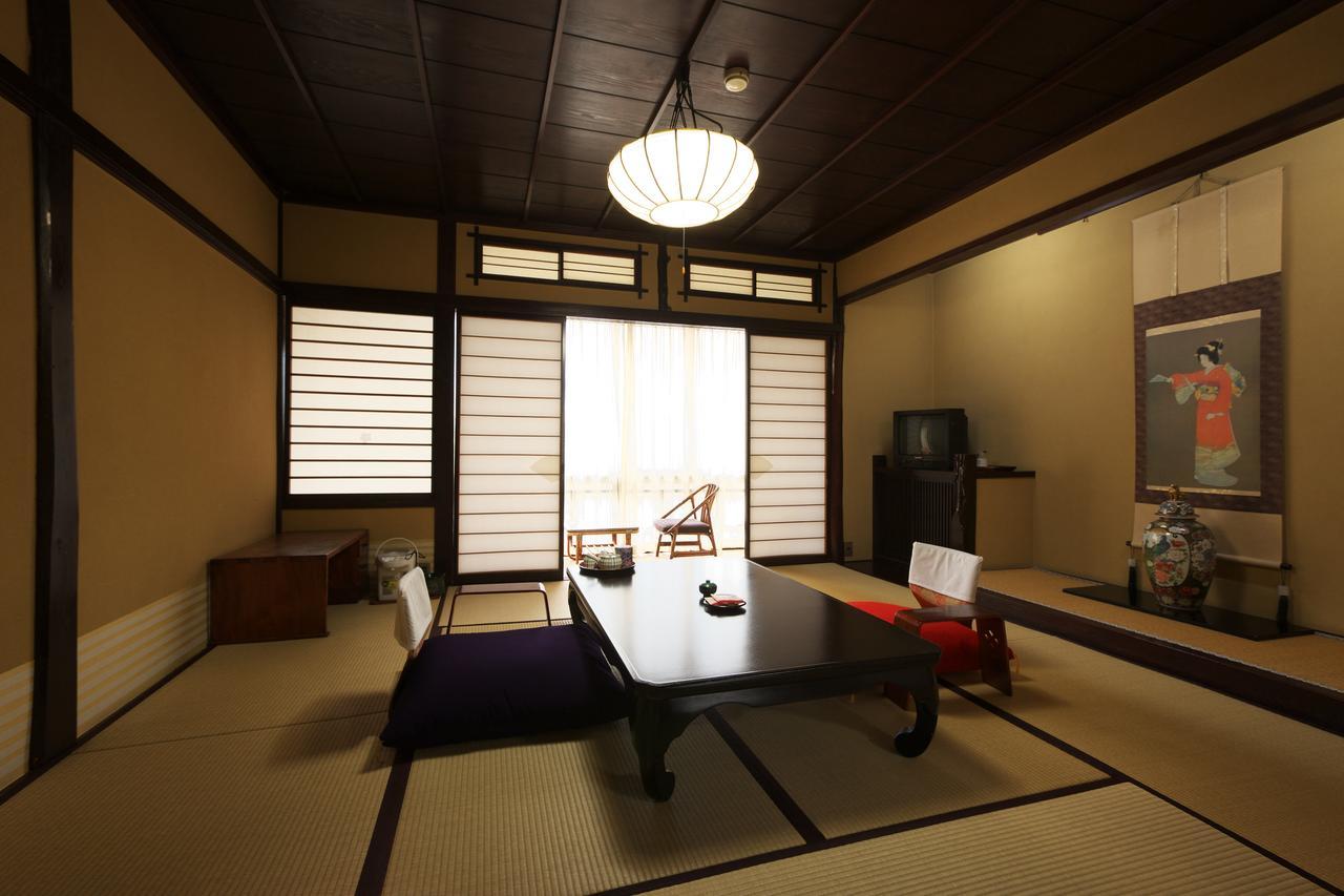 Nishiya Hotel Yonezawa Eksteriør billede